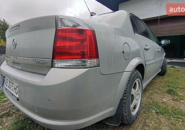 Серый Опель Вектра, объемом двигателя 2.2 л и пробегом 160 тыс. км за 5800 $, фото 10 на Automoto.ua