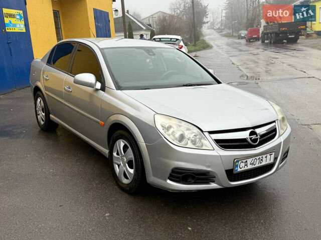 Сірий Опель Вектра, об'ємом двигуна 2.2 л та пробігом 180 тис. км за 3800 $, фото 1 на Automoto.ua