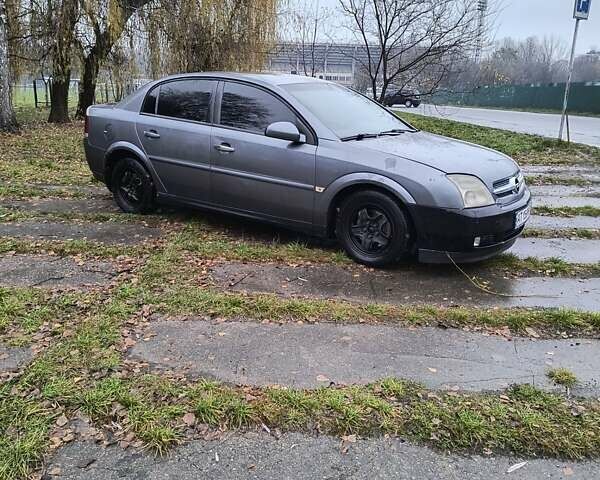 Сірий Опель Вектра, об'ємом двигуна 2.2 л та пробігом 300 тис. км за 2650 $, фото 5 на Automoto.ua