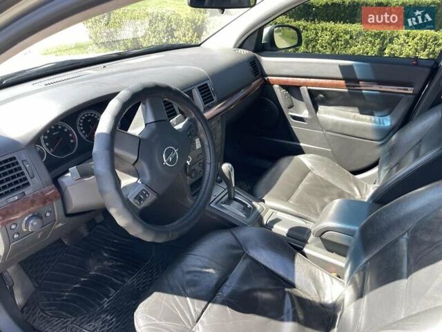 Серый Опель Вектра, объемом двигателя 2.2 л и пробегом 654 тыс. км за 2700 $, фото 5 на Automoto.ua