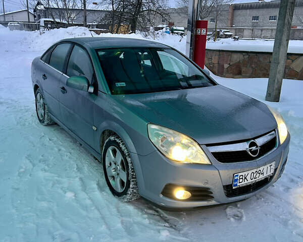 Сірий Опель Вектра, об'ємом двигуна 2.2 л та пробігом 285 тис. км за 3950 $, фото 1 на Automoto.ua