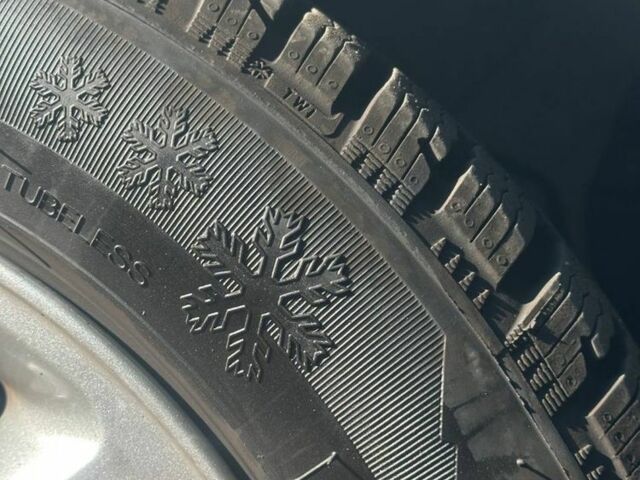 Серый Опель Вектра, объемом двигателя 2.2 л и пробегом 300 тыс. км за 3600 $, фото 7 на Automoto.ua