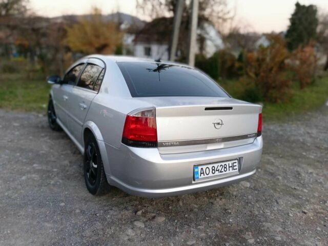 Серый Опель Вектра, объемом двигателя 1.9 л и пробегом 315 тыс. км за 4200 $, фото 10 на Automoto.ua