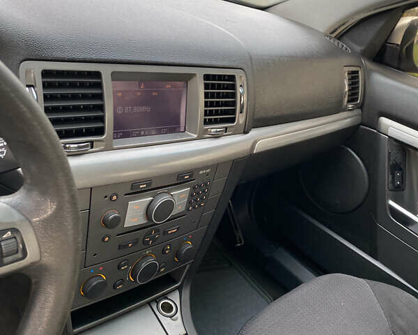 Опель Вектра 2005 у Тячеве на Automoto.ua Сірий Опель Вектра, об'ємом двигуна 1.9 л та пробігом 280 тис. км за 3699 $, фото 20 на Automoto.ua