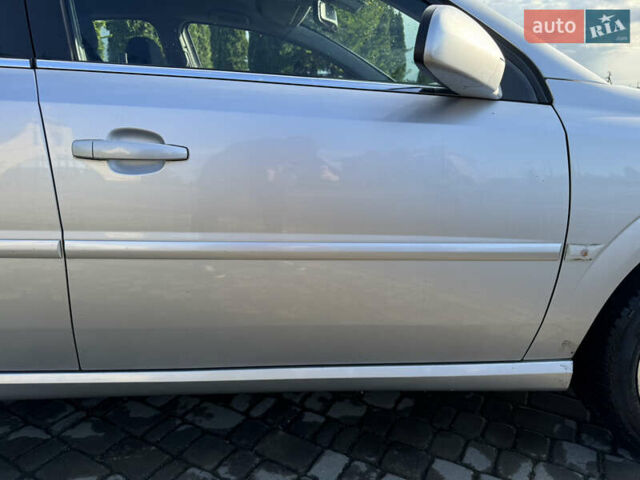 Сірий Опель Вектра, об'ємом двигуна 2.2 л та пробігом 180 тис. км за 5200 $, фото 23 на Automoto.ua