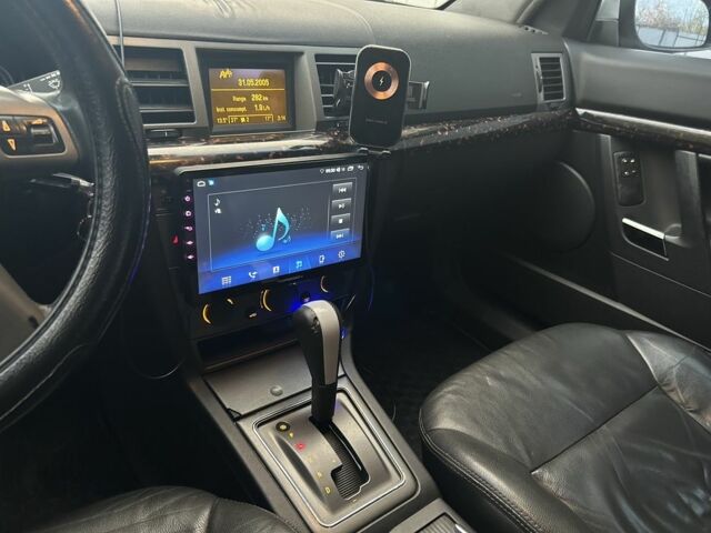 Серый Опель Вектра, объемом двигателя 2.2 л и пробегом 278 тыс. км за 4200 $, фото 2 на Automoto.ua