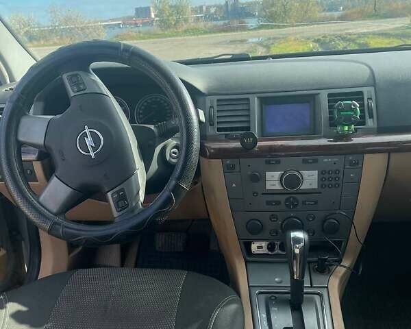 Серый Опель Вектра, объемом двигателя 2.2 л и пробегом 175 тыс. км за 5300 $, фото 7 на Automoto.ua