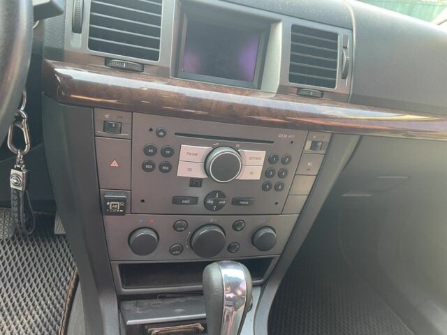 Серый Опель Вектра, объемом двигателя 2.2 л и пробегом 251 тыс. км за 3500 $, фото 6 на Automoto.ua