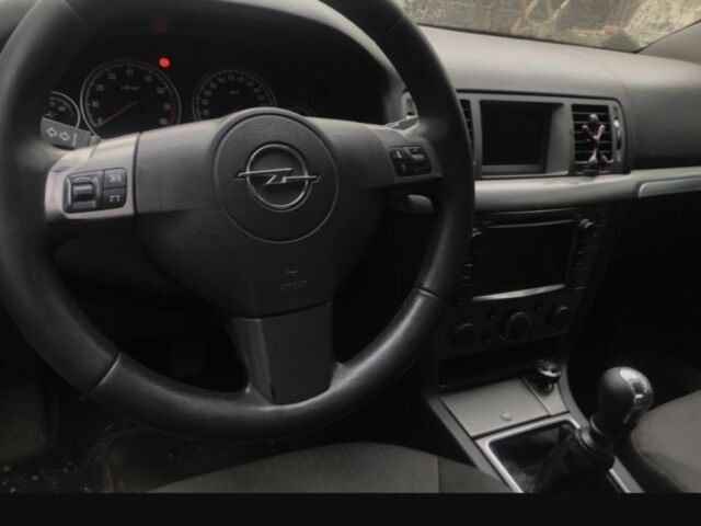 Серый Опель Вектра, объемом двигателя 2.2 л и пробегом 382 тыс. км за 4100 $, фото 4 на Automoto.ua