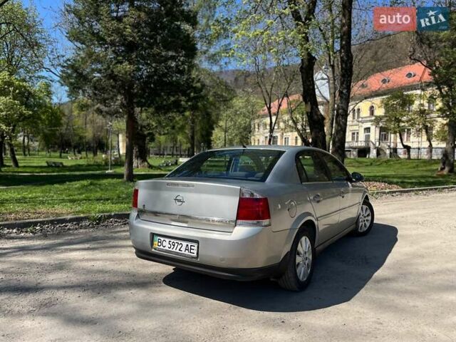 Сірий Опель Вектра, об'ємом двигуна 2.2 л та пробігом 146 тис. км за 5000 $, фото 2 на Automoto.ua