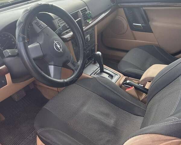 Серый Опель Вектра, объемом двигателя 2.2 л и пробегом 175 тыс. км за 5300 $, фото 5 на Automoto.ua