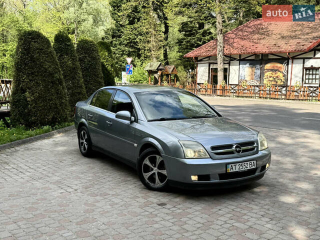 Сірий Опель Вектра, об'ємом двигуна 2.2 л та пробігом 420 тис. км за 4750 $, фото 9 на Automoto.ua
