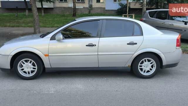 Сірий Опель Вектра, об'ємом двигуна 1.8 л та пробігом 350 тис. км за 3000 $, фото 3 на Automoto.ua