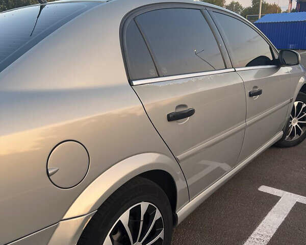 Серый Опель Вектра, объемом двигателя 1.91 л и пробегом 215 тыс. км за 5400 $, фото 8 на Automoto.ua