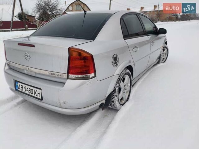 Сірий Опель Вектра, об'ємом двигуна 2.2 л та пробігом 215 тис. км за 3900 $, фото 5 на Automoto.ua