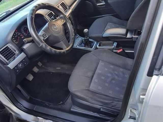 Сірий Опель Вектра, об'ємом двигуна 2.2 л та пробігом 329 тис. км за 4500 $, фото 10 на Automoto.ua