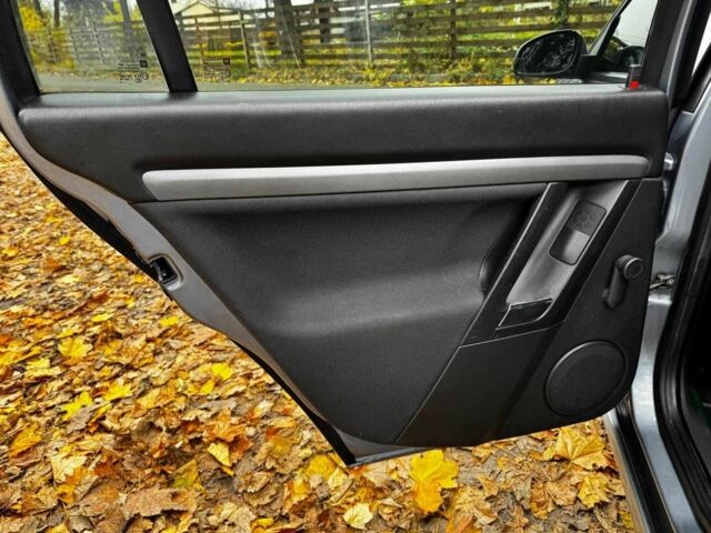 Серый Опель Вектра, объемом двигателя 1.8 л и пробегом 294 тыс. км за 5690 $, фото 23 на Automoto.ua