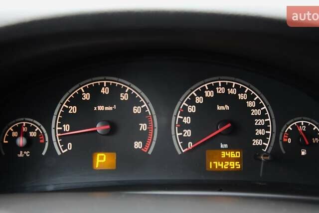 Сірий Опель Вектра, об'ємом двигуна 2.2 л та пробігом 174 тис. км за 5900 $, фото 14 на Automoto.ua