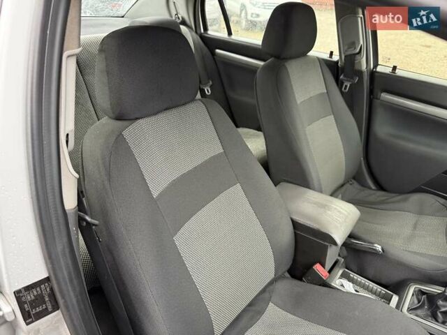 Сірий Опель Вектра, об'ємом двигуна 1.6 л та пробігом 300 тис. км за 4500 $, фото 17 на Automoto.ua