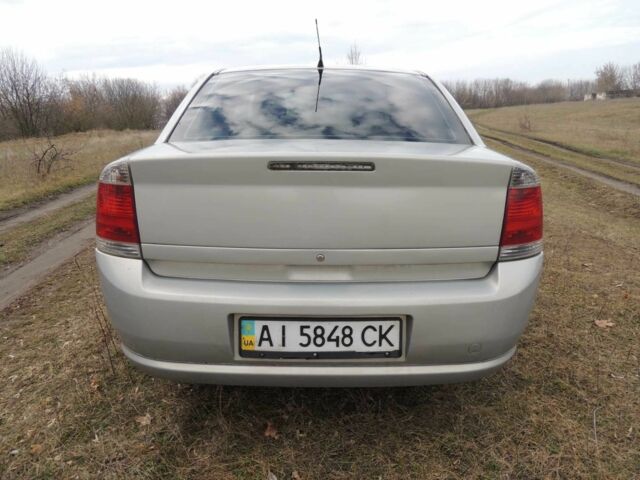Сірий Опель Вектра, об'ємом двигуна 2.2 л та пробігом 323 тис. км за 4200 $, фото 2 на Automoto.ua