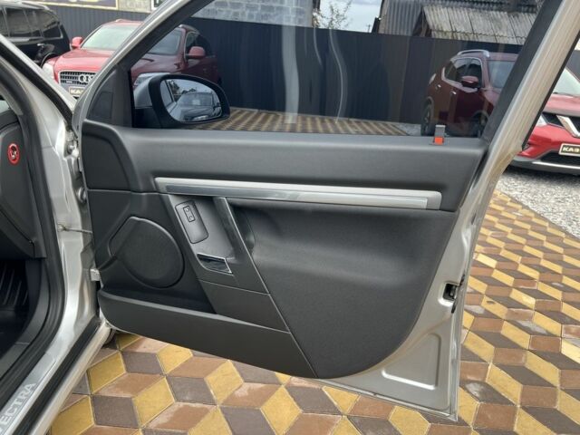 Сірий Опель Вектра, об'ємом двигуна 2.2 л та пробігом 112 тис. км за 6750 $, фото 17 на Automoto.ua