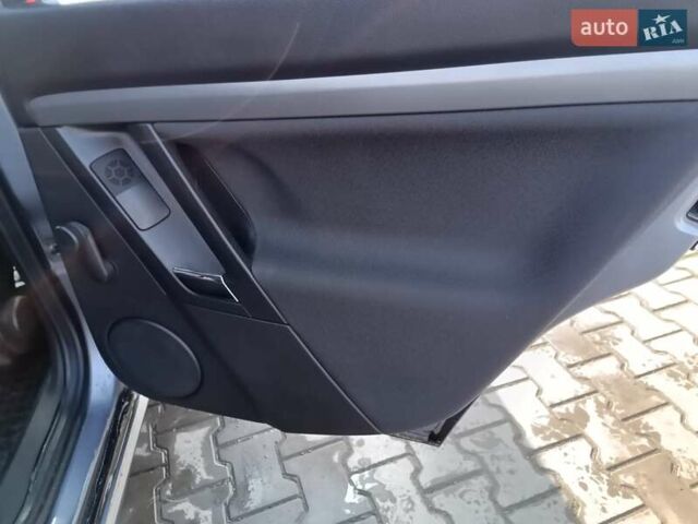 Серый Опель Вектра, объемом двигателя 2.2 л и пробегом 168 тыс. км за 5200 $, фото 22 на Automoto.ua