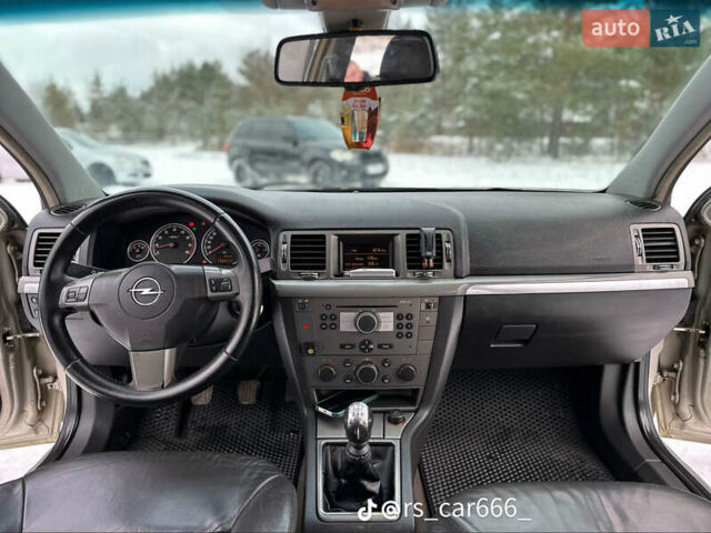 Серый Опель Вектра, объемом двигателя 2.2 л и пробегом 271 тыс. км за 4300 $, фото 22 на Automoto.ua