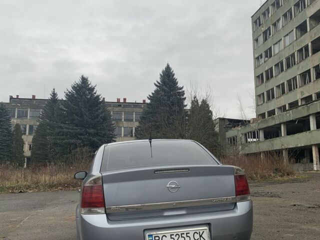 Сірий Опель Вектра, об'ємом двигуна 2.2 л та пробігом 320 тис. км за 5600 $, фото 13 на Automoto.ua