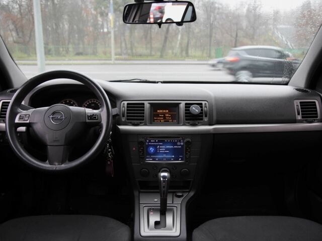 Серый Опель Вектра, объемом двигателя 2.2 л и пробегом 174 тыс. км за 5900 $, фото 11 на Automoto.ua