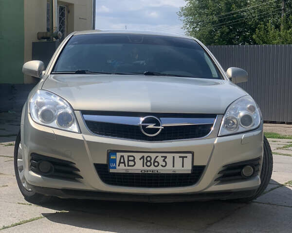 Серый Опель Вектра, объемом двигателя 2.2 л и пробегом 268 тыс. км за 6300 $, фото 1 на Automoto.ua