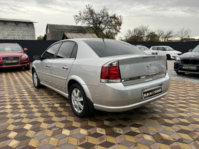 Сірий Опель Вектра, об'ємом двигуна 2.2 л та пробігом 112 тис. км за 6750 $, фото 4 на Automoto.ua