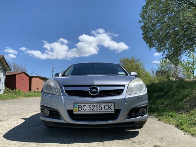 Сірий Опель Вектра, об'ємом двигуна 2.2 л та пробігом 320 тис. км за 5600 $, фото 4 на Automoto.ua