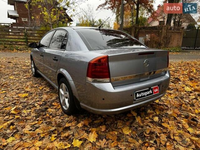 Серый Опель Вектра, объемом двигателя 1.8 л и пробегом 294 тыс. км за 5690 $, фото 7 на Automoto.ua