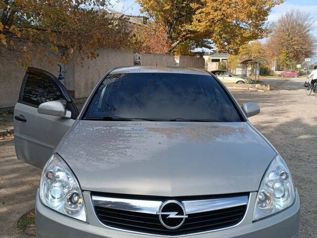 Сірий Опель Вектра, об'ємом двигуна 2.2 л та пробігом 240 тис. км за 4300 $, фото 1 на Automoto.ua
