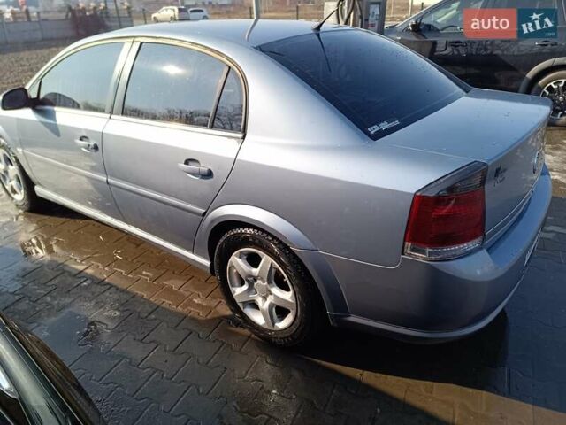 Серый Опель Вектра, объемом двигателя 2.2 л и пробегом 168 тыс. км за 5200 $, фото 6 на Automoto.ua