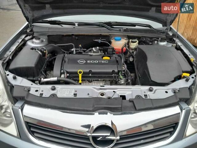 Серый Опель Вектра, объемом двигателя 1.8 л и пробегом 293 тыс. км за 5500 $, фото 7 на Automoto.ua