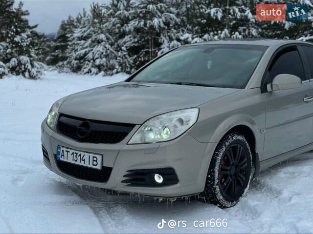 Серый Опель Вектра, объемом двигателя 2.2 л и пробегом 271 тыс. км за 4300 $, фото 5 на Automoto.ua