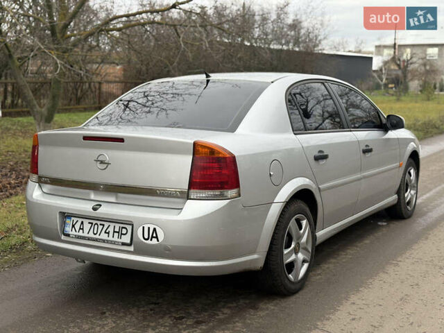 Сірий Опель Вектра, об'ємом двигуна 1.8 л та пробігом 147 тис. км за 4900 $, фото 3 на Automoto.ua