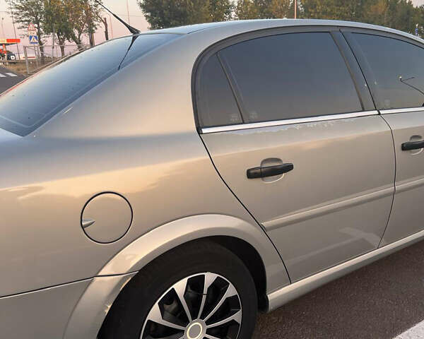 Серый Опель Вектра, объемом двигателя 1.91 л и пробегом 215 тыс. км за 5400 $, фото 7 на Automoto.ua