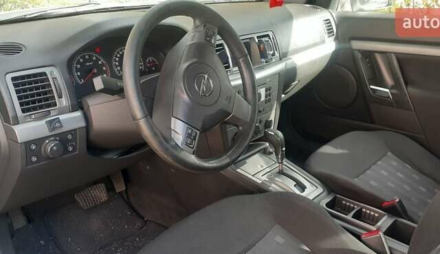 Серый Опель Вектра, объемом двигателя 2.2 л и пробегом 147 тыс. км за 5500 $, фото 5 на Automoto.ua