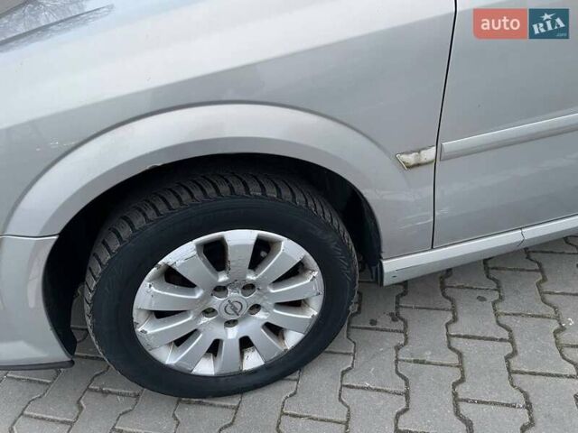 Сірий Опель Вектра, об'ємом двигуна 2.2 л та пробігом 170 тис. км за 4899 $, фото 5 на Automoto.ua