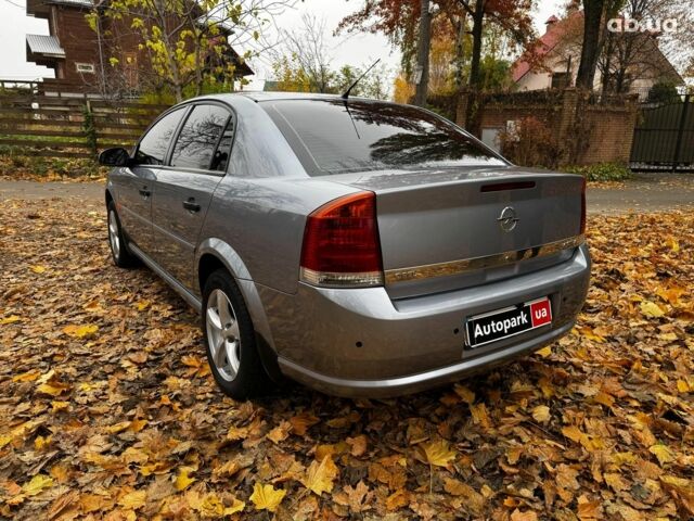 Серый Опель Вектра, объемом двигателя 1.8 л и пробегом 294 тыс. км за 5690 $, фото 7 на Automoto.ua