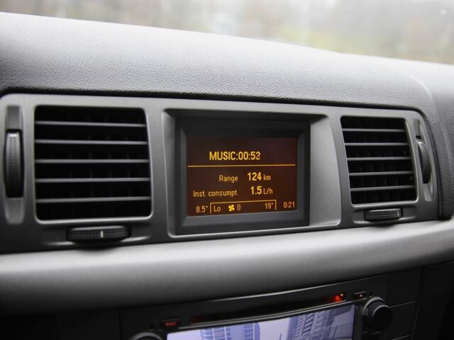 Серый Опель Вектра, объемом двигателя 2.2 л и пробегом 174 тыс. км за 5900 $, фото 15 на Automoto.ua