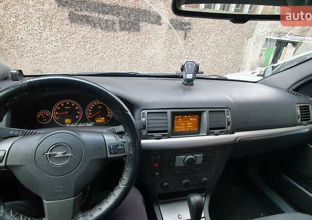 Сірий Опель Вектра, об'ємом двигуна 2.2 л та пробігом 299 тис. км за 6000 $, фото 11 на Automoto.ua