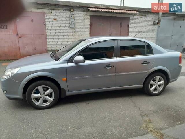 Серый Опель Вектра, объемом двигателя 1.8 л и пробегом 293 тыс. км за 5500 $, фото 3 на Automoto.ua