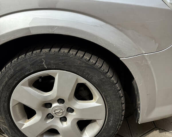 Серый Опель Вектра, объемом двигателя 1.6 л и пробегом 288 тыс. км за 5500 $, фото 7 на Automoto.ua