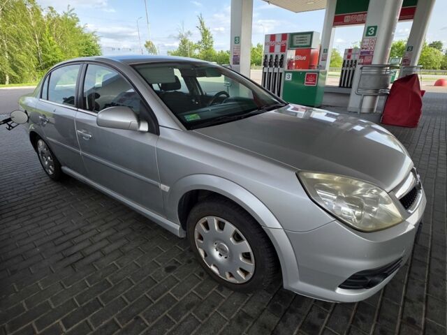 Серый Опель Вектра, объемом двигателя 0 л и пробегом 200 тыс. км за 2100 $, фото 6 на Automoto.ua