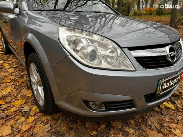 Серый Опель Вектра, объемом двигателя 1.8 л и пробегом 294 тыс. км за 5690 $, фото 3 на Automoto.ua