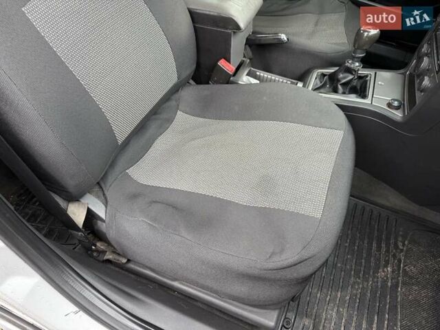 Сірий Опель Вектра, об'ємом двигуна 1.6 л та пробігом 300 тис. км за 4500 $, фото 18 на Automoto.ua