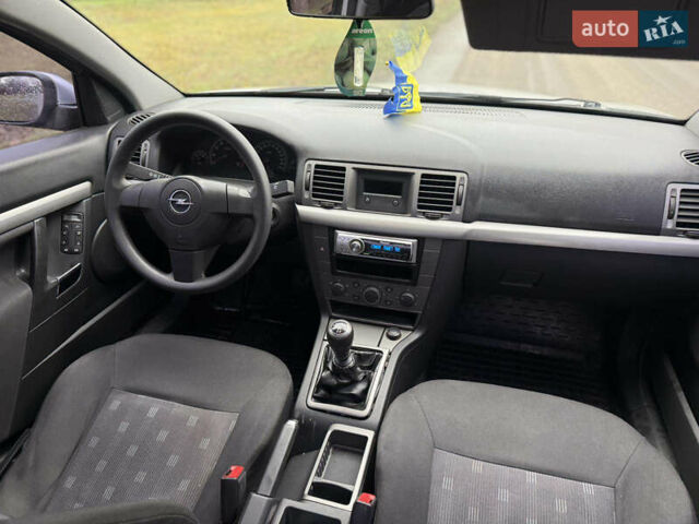 Сірий Опель Вектра, об'ємом двигуна 1.8 л та пробігом 147 тис. км за 4900 $, фото 6 на Automoto.ua
